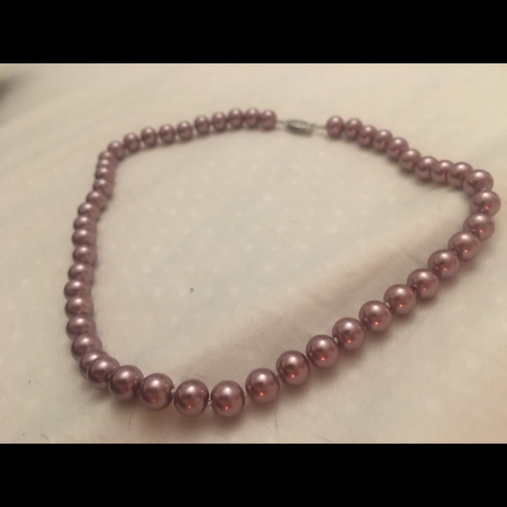Lilac pearls